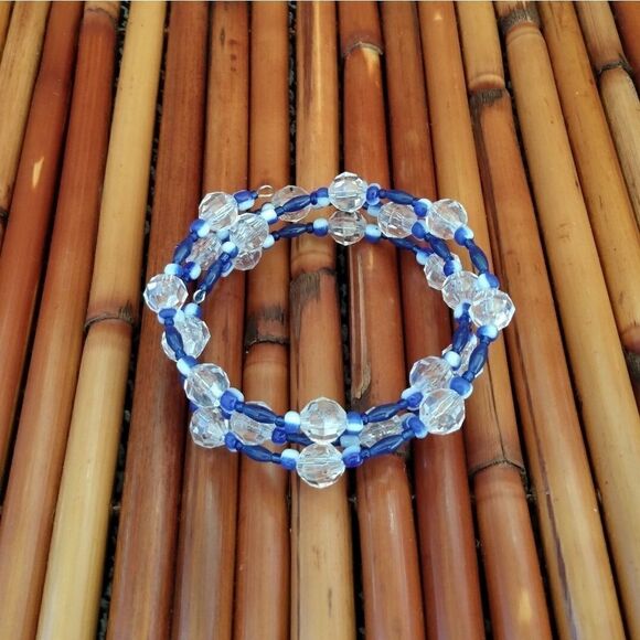 HANDMADE Blue, White & Clear Glass Wrap Around Cuff Bracelet Adjustable - Picture 3 of 9